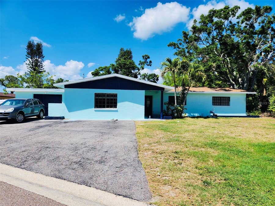 Property photo for 4094 WHITING DRIVE SE, St Petersburg, FL
