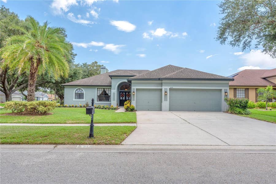Property photo for 2219 LONGMORE CIRCLE, Valrico, FL