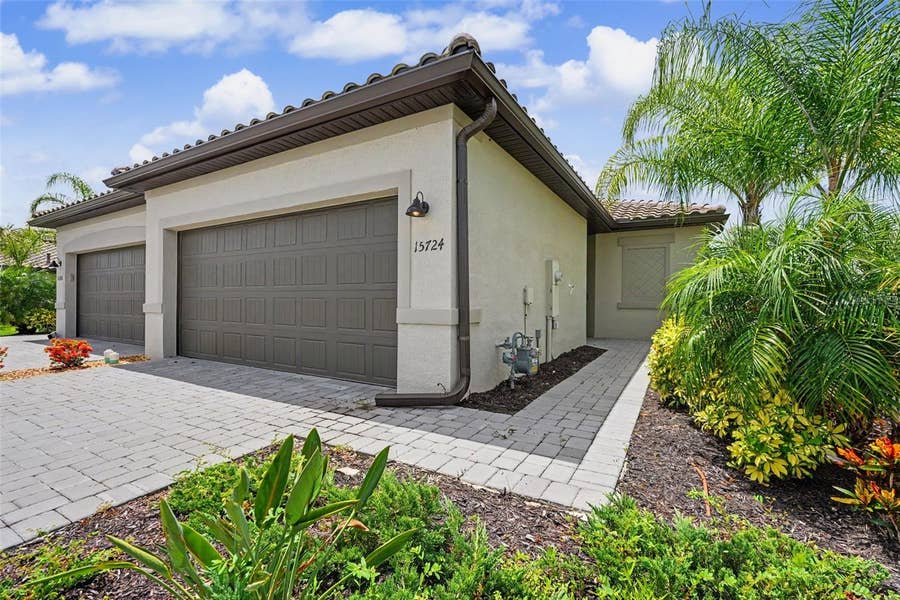 Property photo for 15724 SUNNY DAY DRIVE, Bradenton, FL