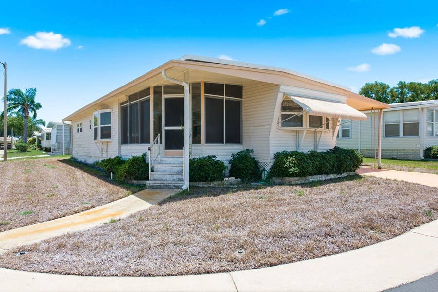 Property photo for 39820 US HIGHWAY 19 N, #67, Tarpon Springs, FL