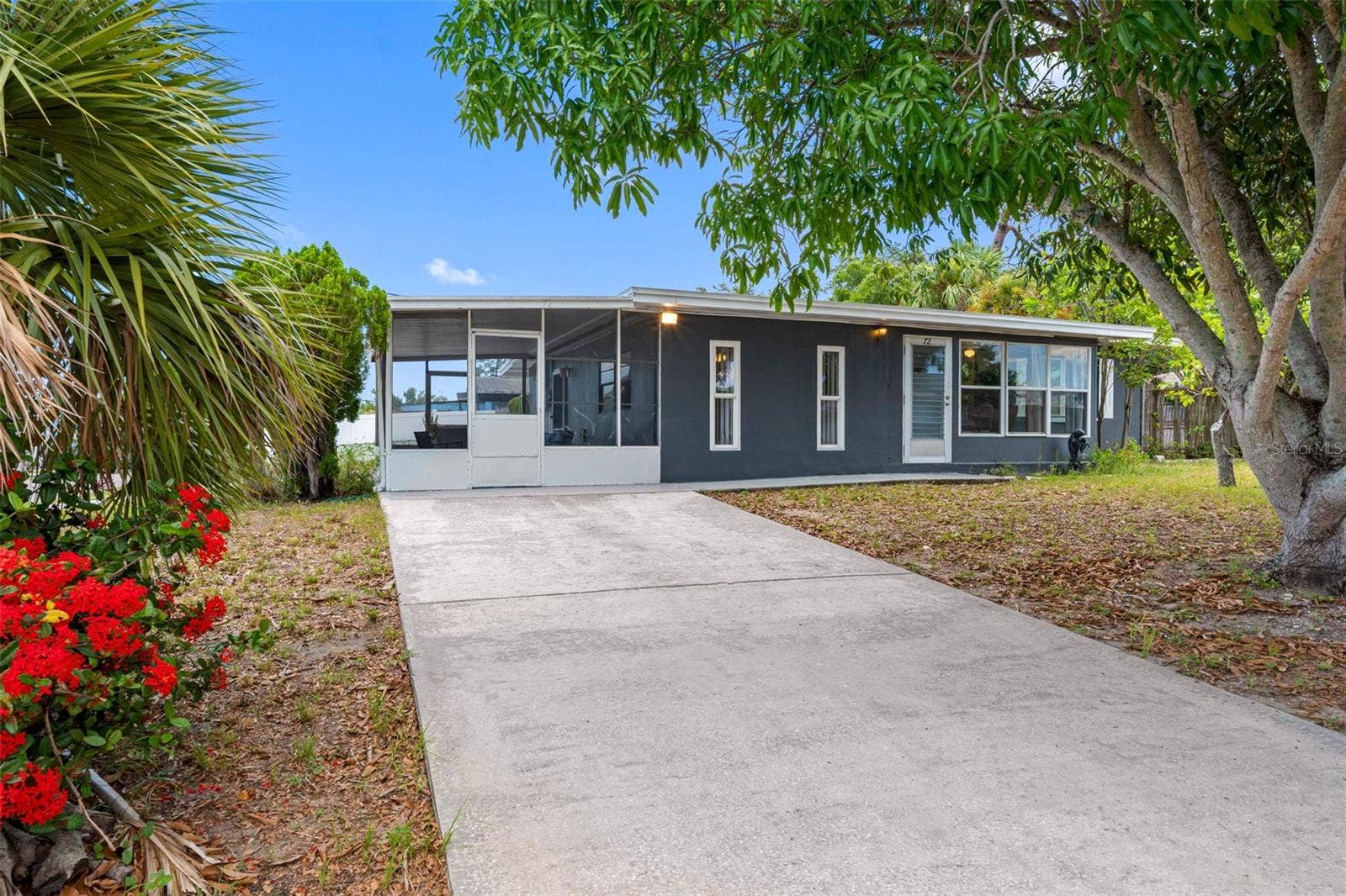 72 LAKE SHORE DRIVE, Palm Harbor, FL 34684 72 LAKE SHORE DRIVE, Palm Harbor, FL 34684
