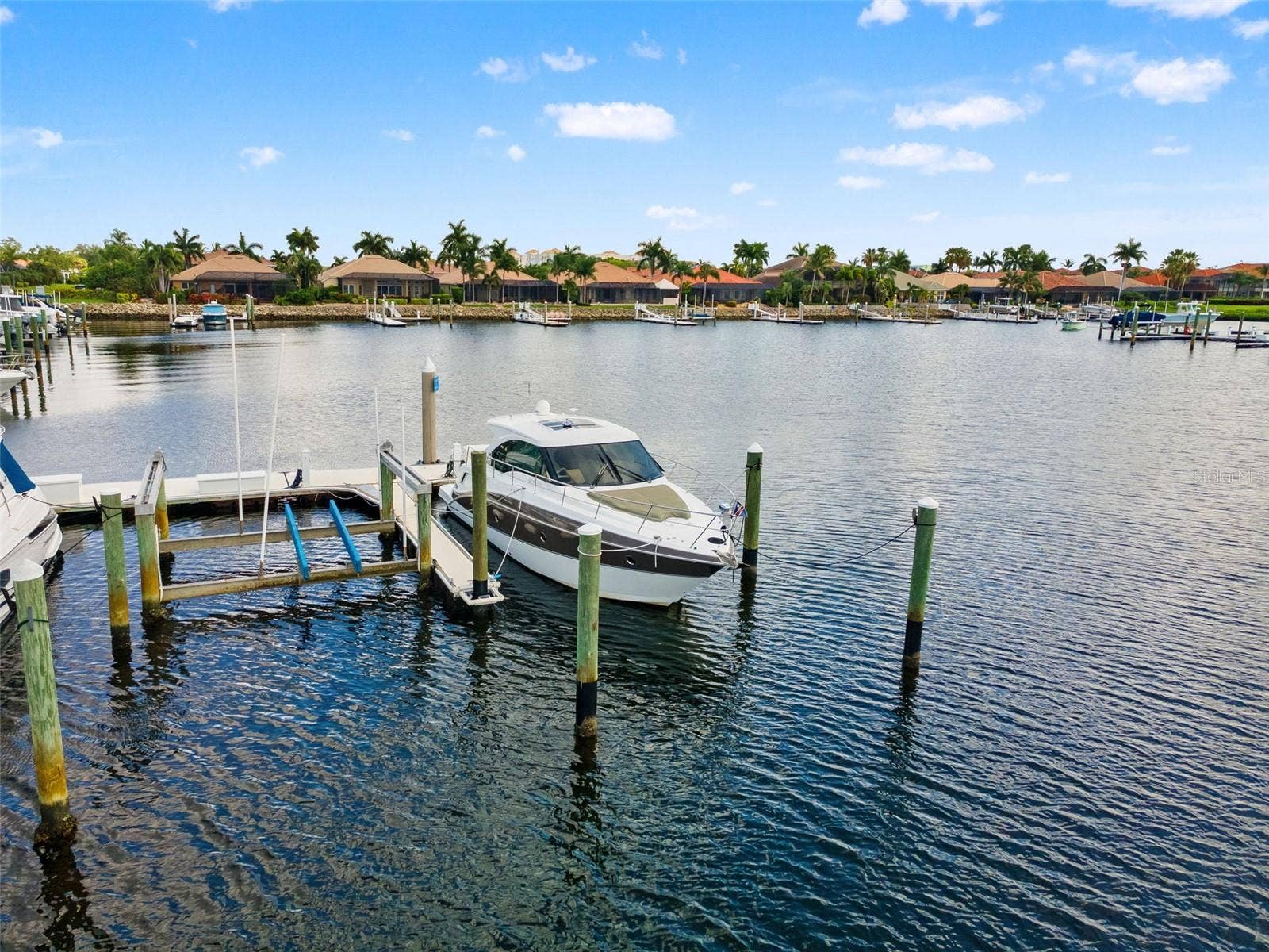 1105 3RD STREET E, Palmetto, FL 34221 Boat Slip accomodates your 60ft boat