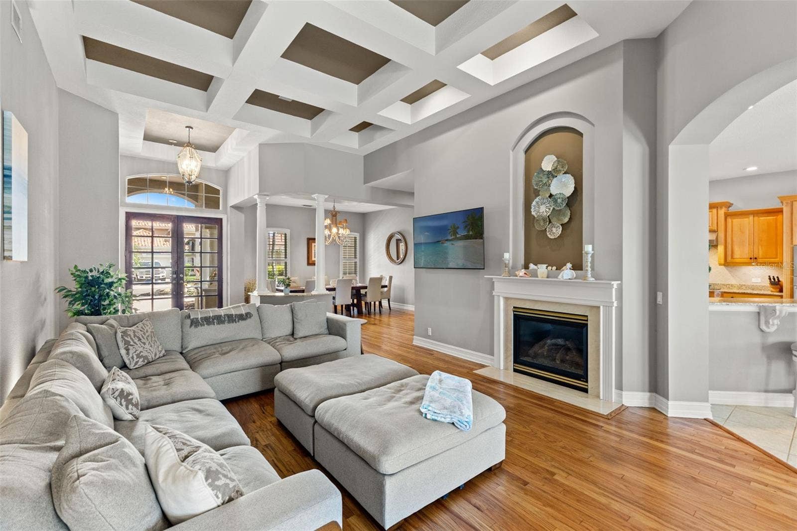 1105 3RD STREET E, Palmetto, FL 34221 Living Room with coffered ceiling