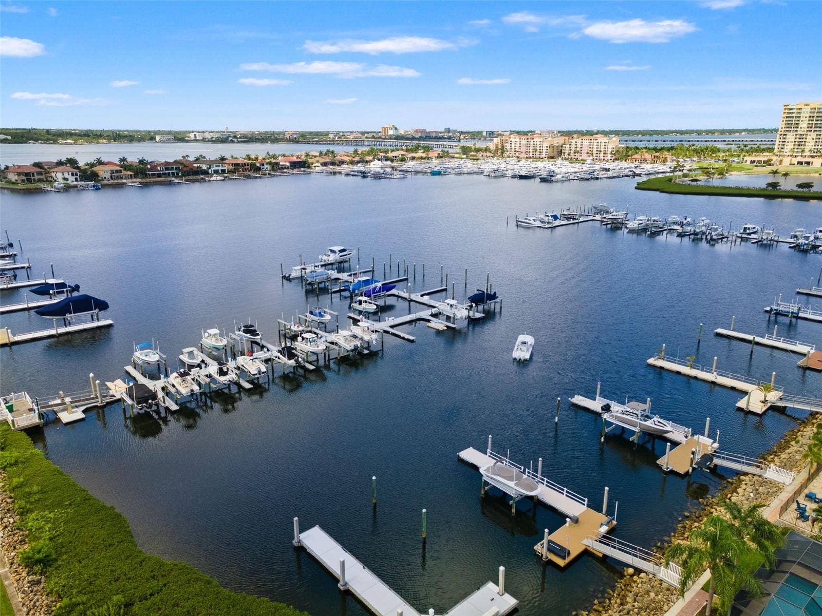 1105 3RD STREET E, Palmetto, FL 34221 18ft deep water harbor