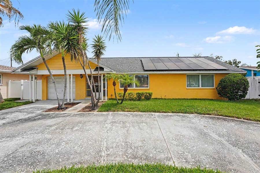 Property photo for 12149 PARK BOULEVARD, #7, Seminole, FL