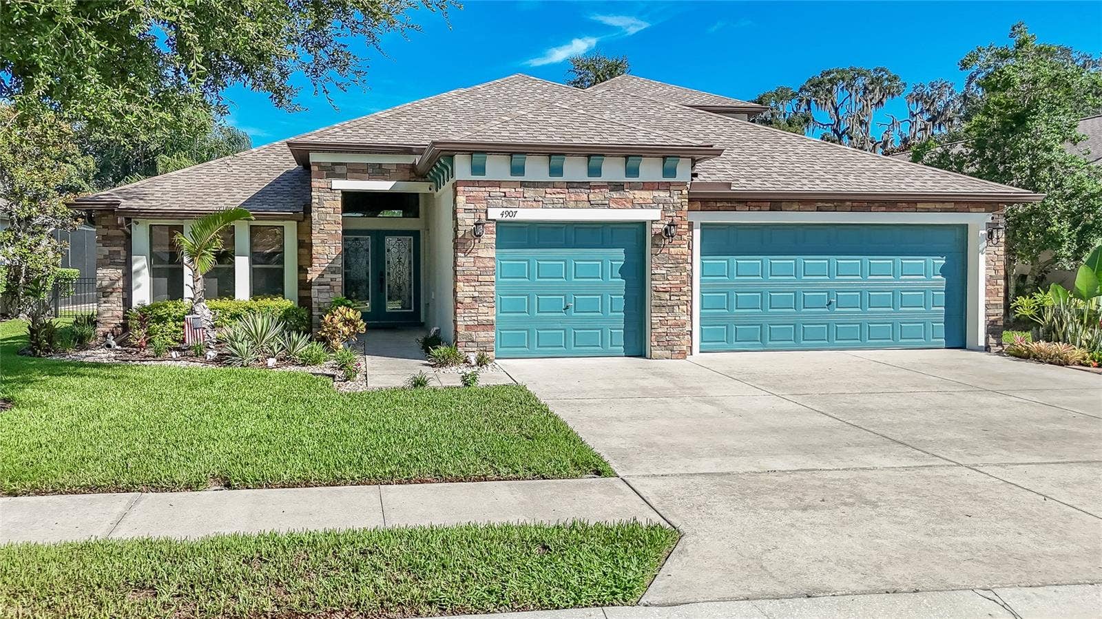 4907 POINTE O WOODS DRIVE, Wesley Chapel, FL 33543 4907 POINTE O WOODS DRIVE, Wesley Chapel, FL 33543