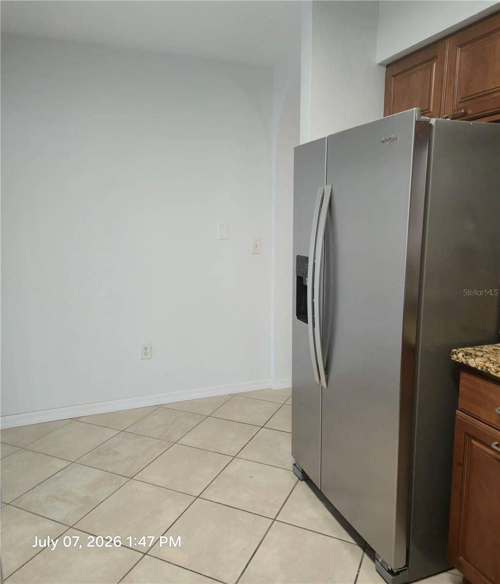 734 KENSINGTON LAKE CIR, #BRANDON, Brandon, FL 33511 Kitchen with new refrigerator