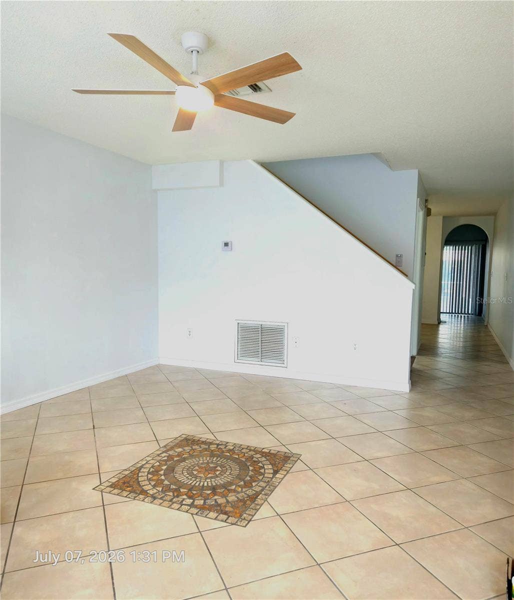 734 KENSINGTON LAKE CIR, #BRANDON, Brandon, FL 33511 Living Room