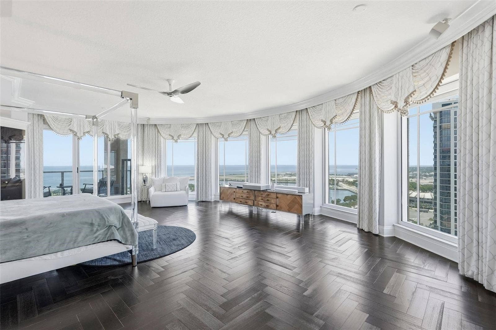 100 BEACH DRIVE NE, #1900, St Petersburg, FL 33701