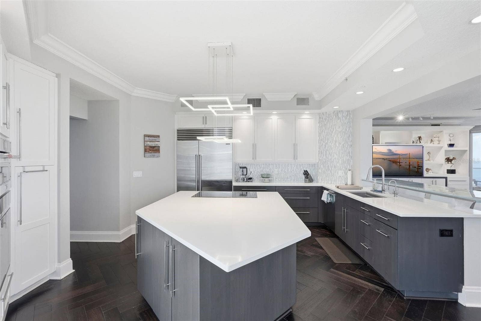 Spacious kitchen