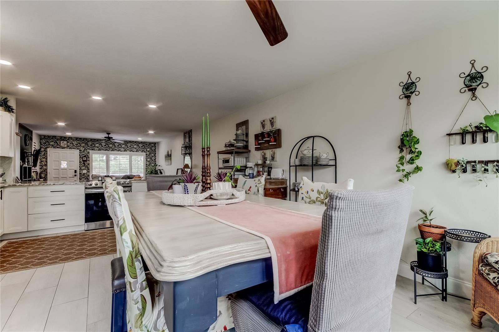 2170 AMERICUS BOULEVARD N, #64, Clearwater, FL 33763