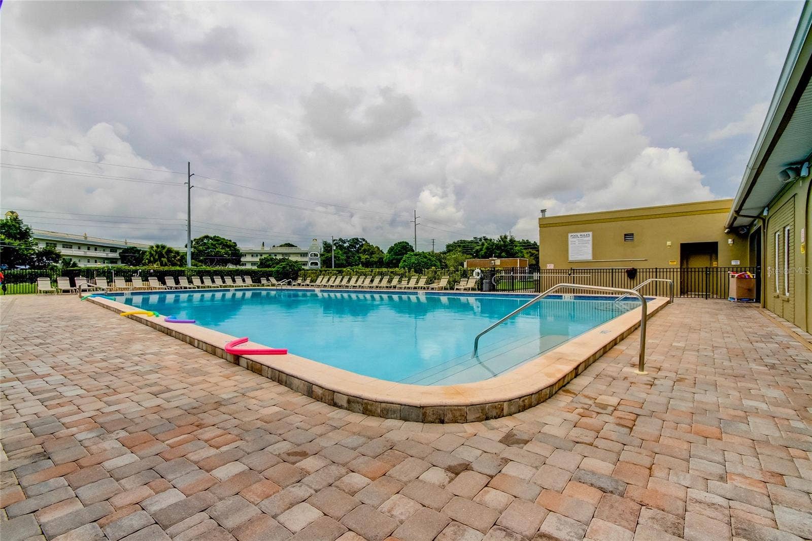 2170 AMERICUS BOULEVARD N, #64, Clearwater, FL 33763