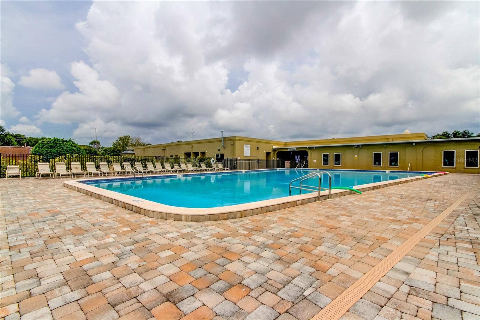 2170 AMERICUS BOULEVARD N, #64, Clearwater, FL 33763
