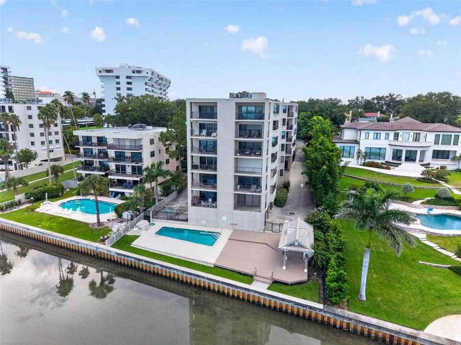 Property photo for 602 LIME AVENUE, #101, Clearwater, FL