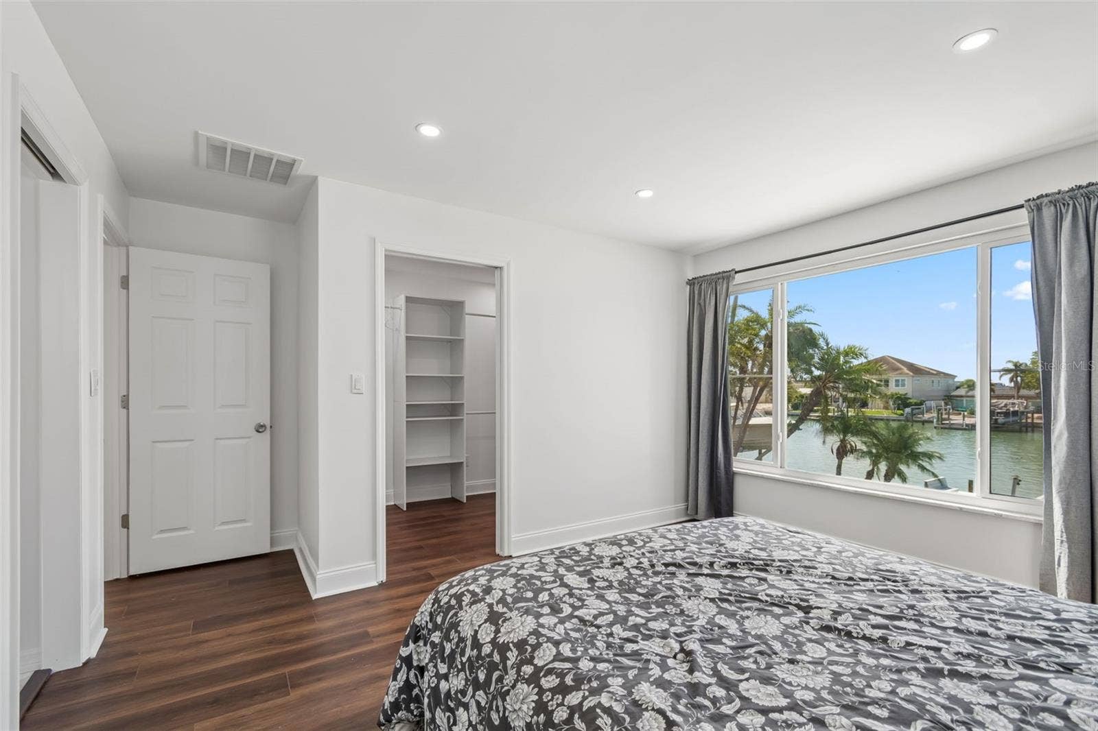 775 CAPRI BOULEVARD, Treasure Island, FL 33706 Enjoy your spacious walk in Closet