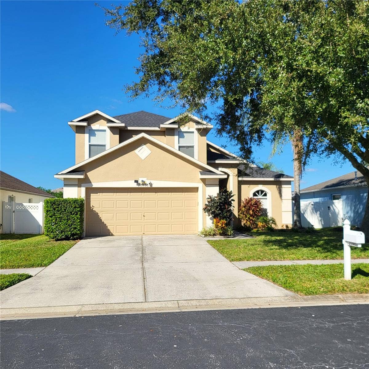 25903 BLOOMSBURY COURT, Land O Lakes, FL 34639 Welcome Home!