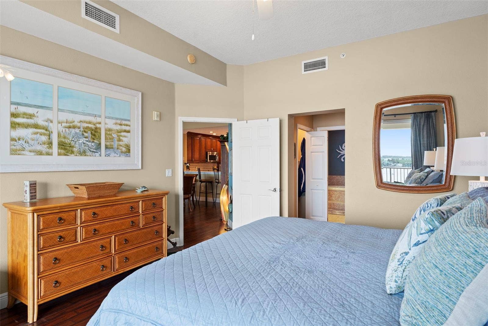 17717 GULF BOULEVARD, #604, Redington Shores, FL 33708