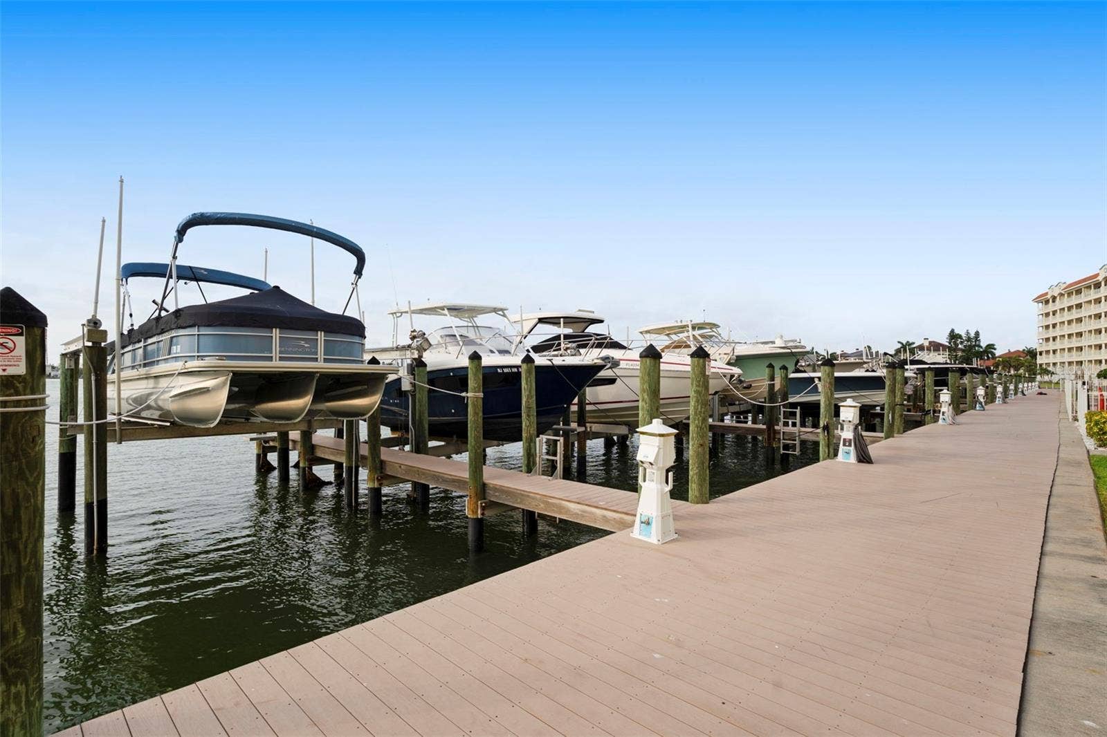 17717 GULF BOULEVARD, #604, Redington Shores, FL 33708