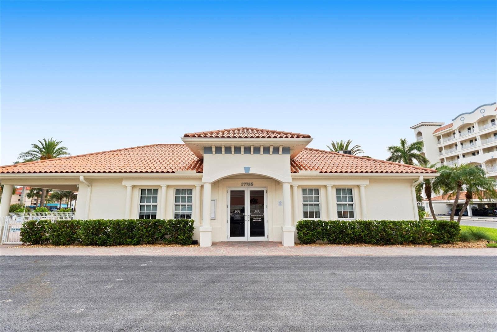 17717 GULF BOULEVARD, #604, Redington Shores, FL 33708