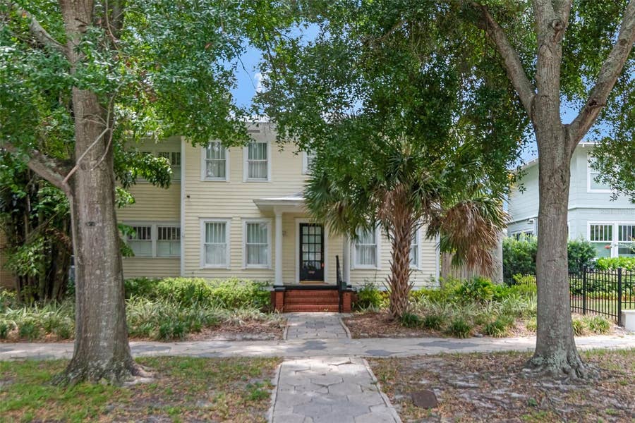 Property photo for 126 8TH AVENUE NE, St Petersburg, FL