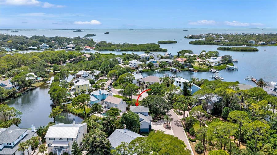Property photo for 760 SOUNDVIEW DRIVE, Palm Harbor, FL