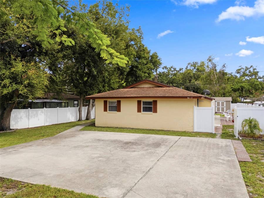 Property photo for 615 2ND AVENUE NE, Largo, FL