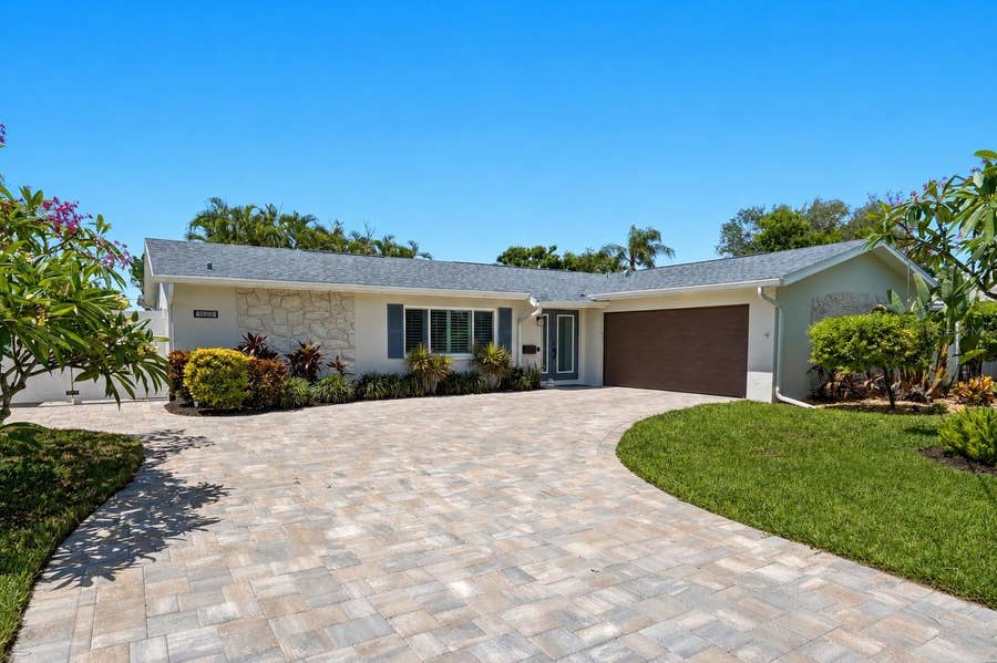 Property photo for 1122 45TH AVENUE NE, St Petersburg, FL