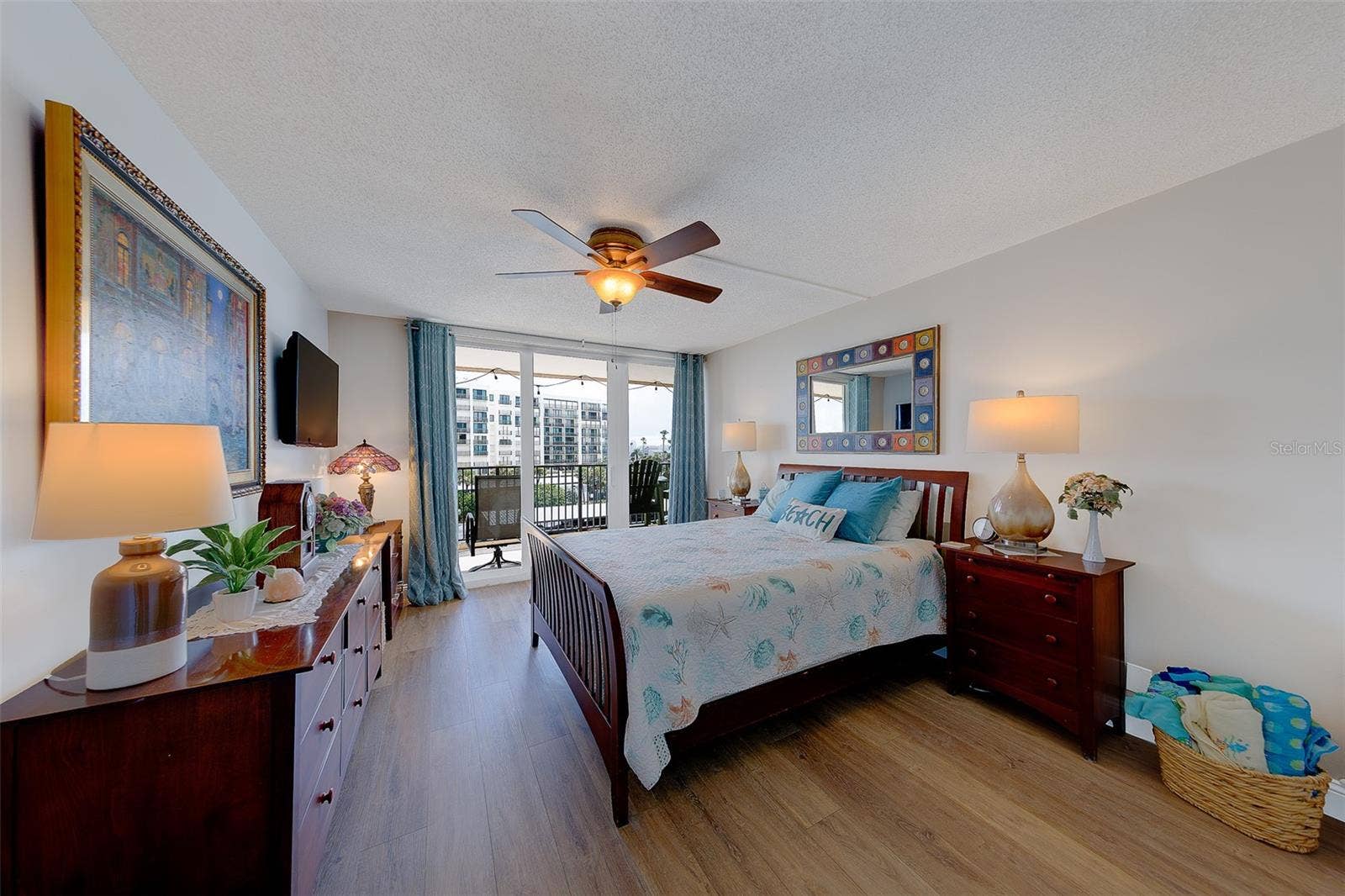 1460 GULF BOULEVARD, #305, Clearwater, FL 33767