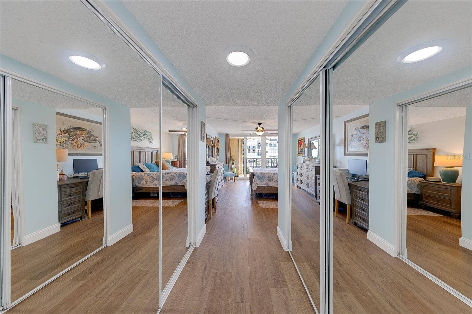 1460 GULF BOULEVARD, #305, Clearwater, FL 33767
