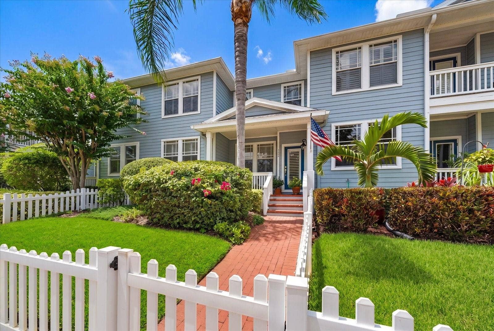 250 2ND AVENUE SW, Largo, FL 33770 250 2ND AVENUE SW, Largo, FL 33770