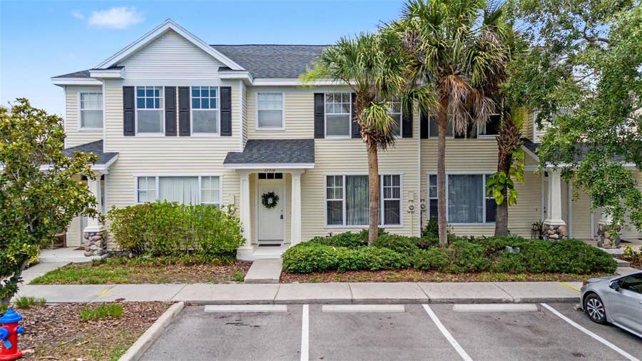 Property photo for 12216 COUNTRY WHITE CIRCLE, Tampa, FL