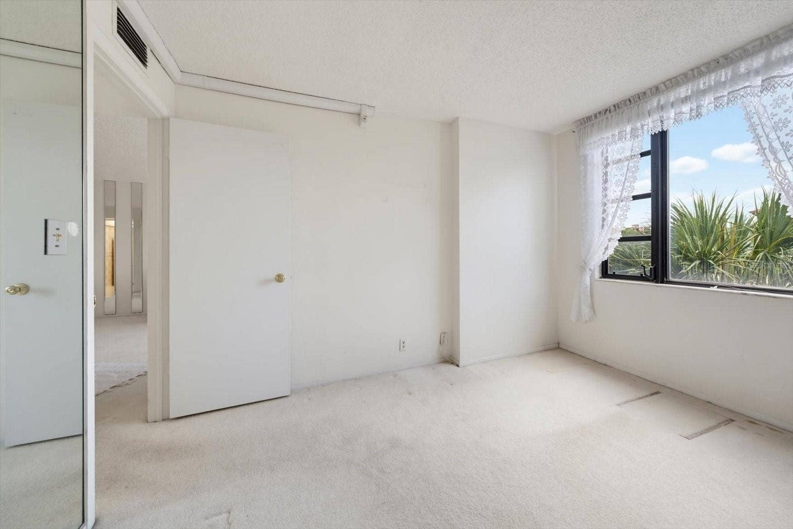 255 DOLPHIN POINT, #307, Clearwater Beach, FL 33767 Bedroom