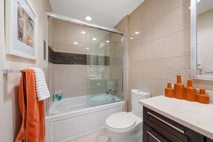 11 BAYMONT STREET, #1006, Clearwater Beach, FL 33767 11 BAYMONT STREET, #1006, Clearwater Beach, FL 33767