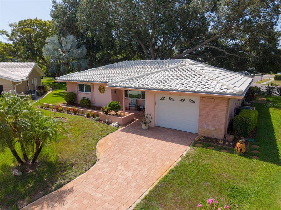 Property photo for 1520 KENMORE COURT, Palm Harbor, FL