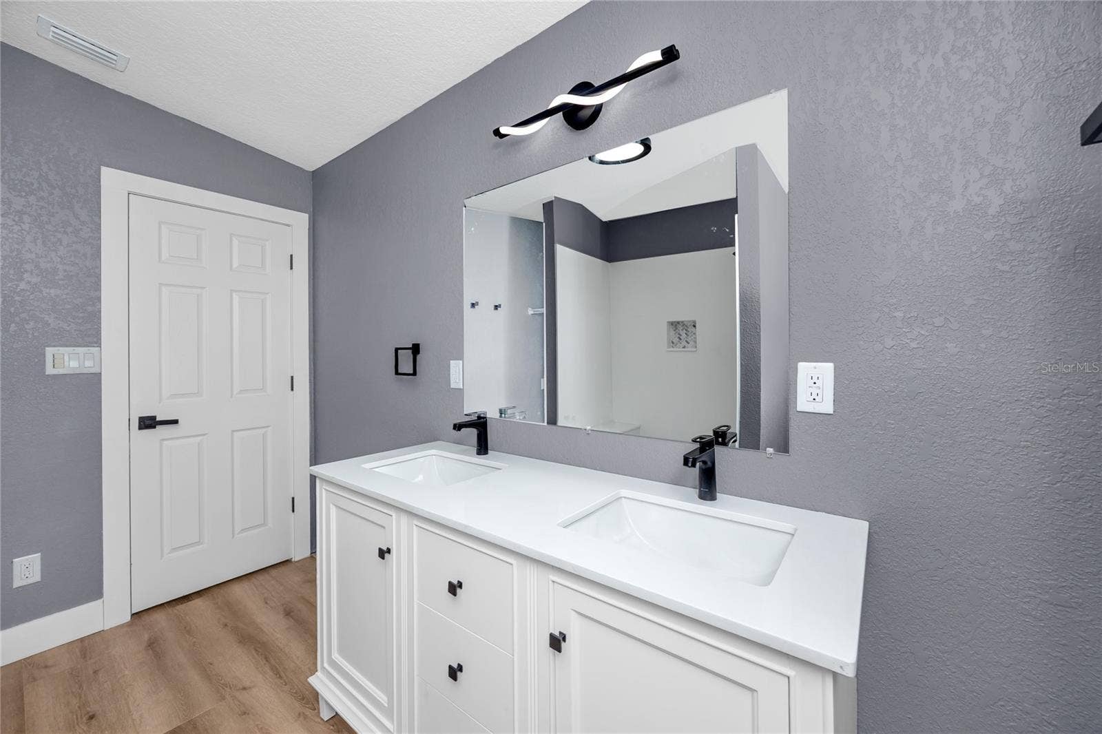 504 79TH AVENUE, St Pete Beach, FL 33706 504 79TH AVENUE, St Pete Beach, FL 33706
