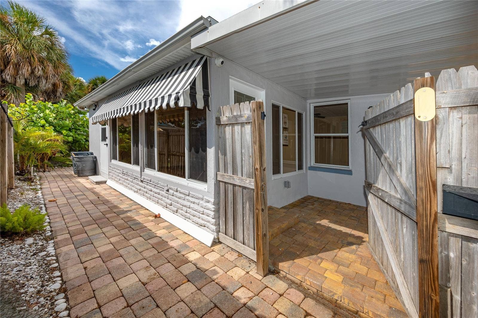 504 79TH AVENUE, St Pete Beach, FL 33706 504 79TH AVENUE, St Pete Beach, FL 33706