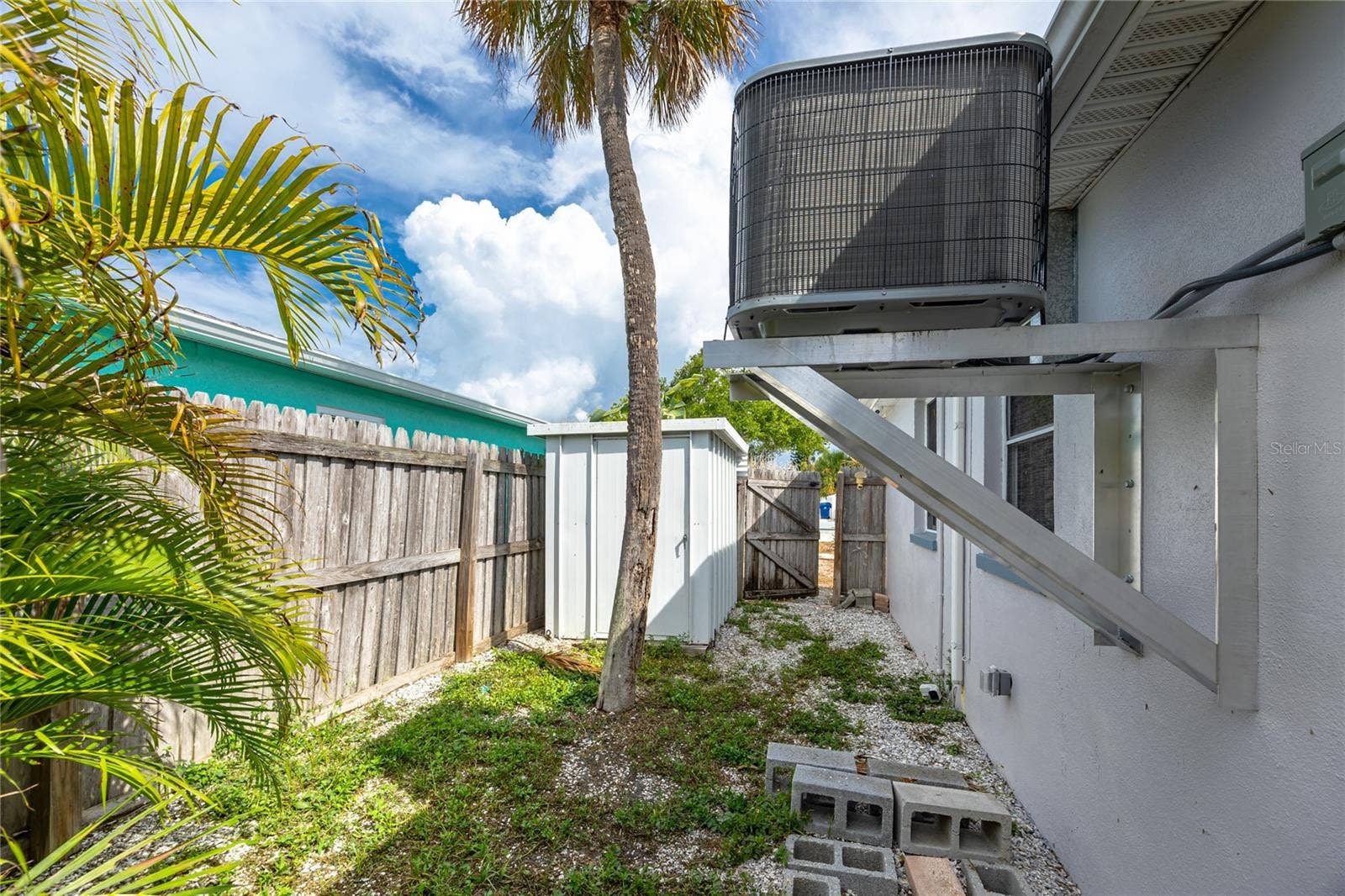 504 79TH AVENUE, St Pete Beach, FL 33706 504 79TH AVENUE, St Pete Beach, FL 33706