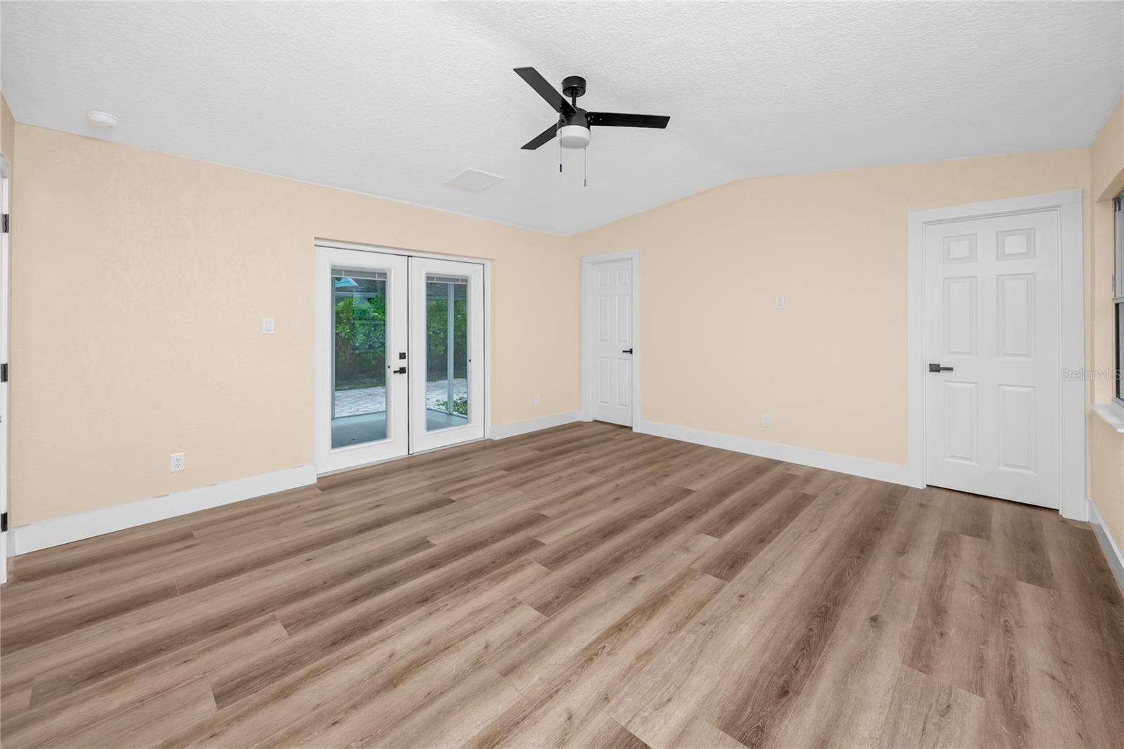 504 79TH AVENUE, St Pete Beach, FL 33706 504 79TH AVENUE, St Pete Beach, FL 33706