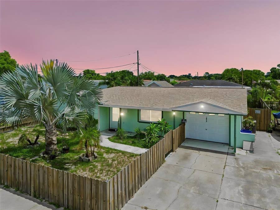Property photo for 1056 TAMARAC DRIVE, Holiday, FL