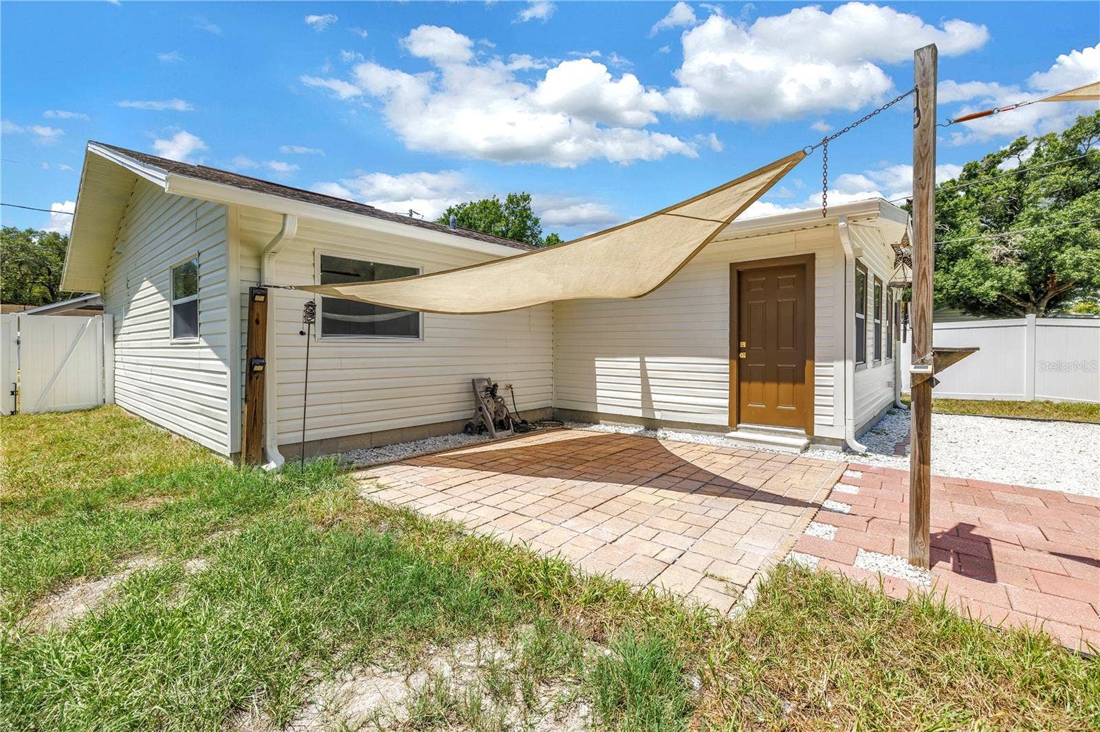 1221 36TH TERRACE N, St Petersburg, FL 33704 1221 36TH TERRACE N, St Petersburg, FL 33704