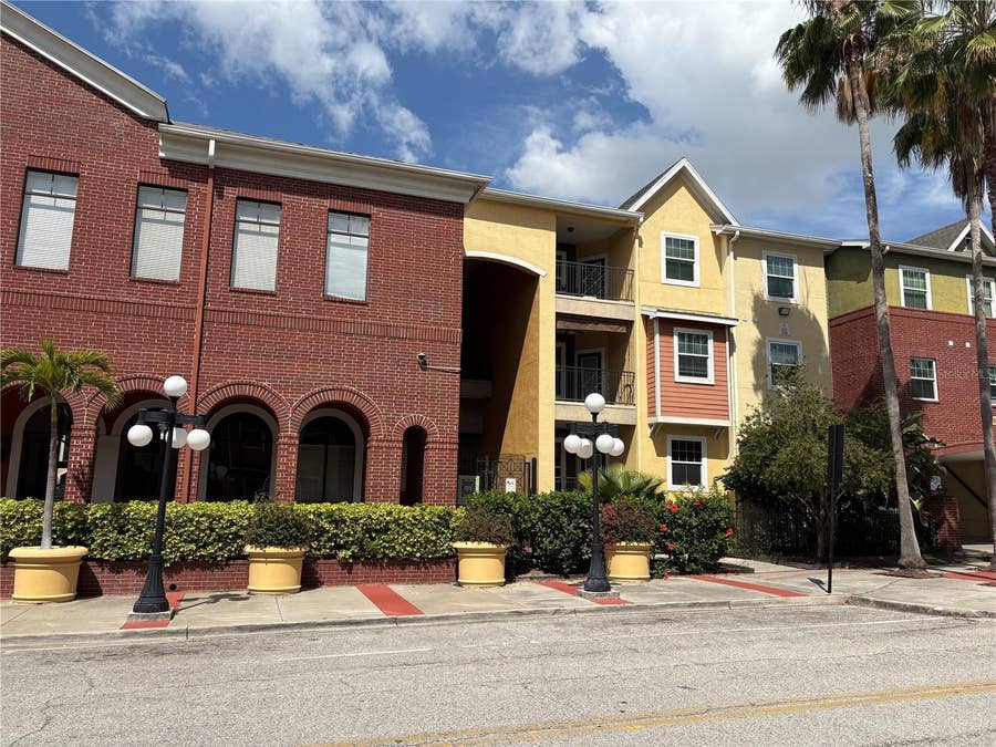 Property photo for Tampa, FL