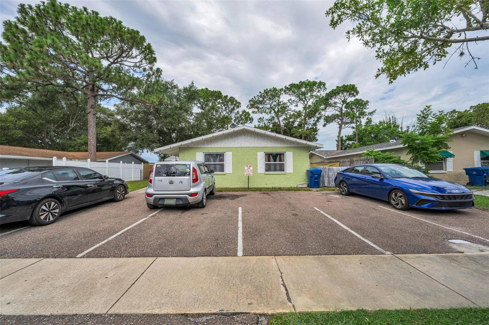 906/908 LAKE PALMS DRIVE, Largo, FL 33771
