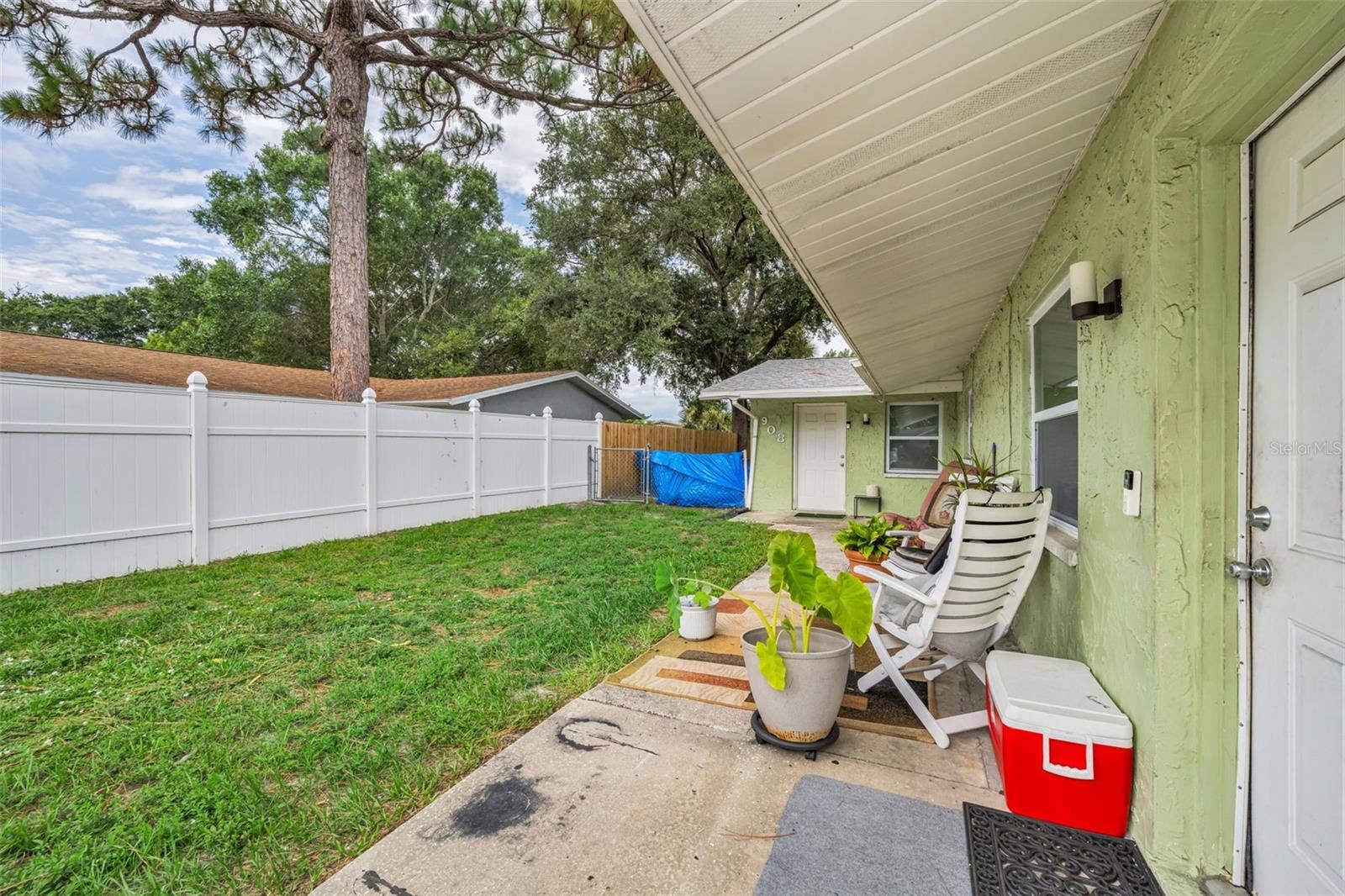 906/908 LAKE PALMS DRIVE, Largo, FL 33771
