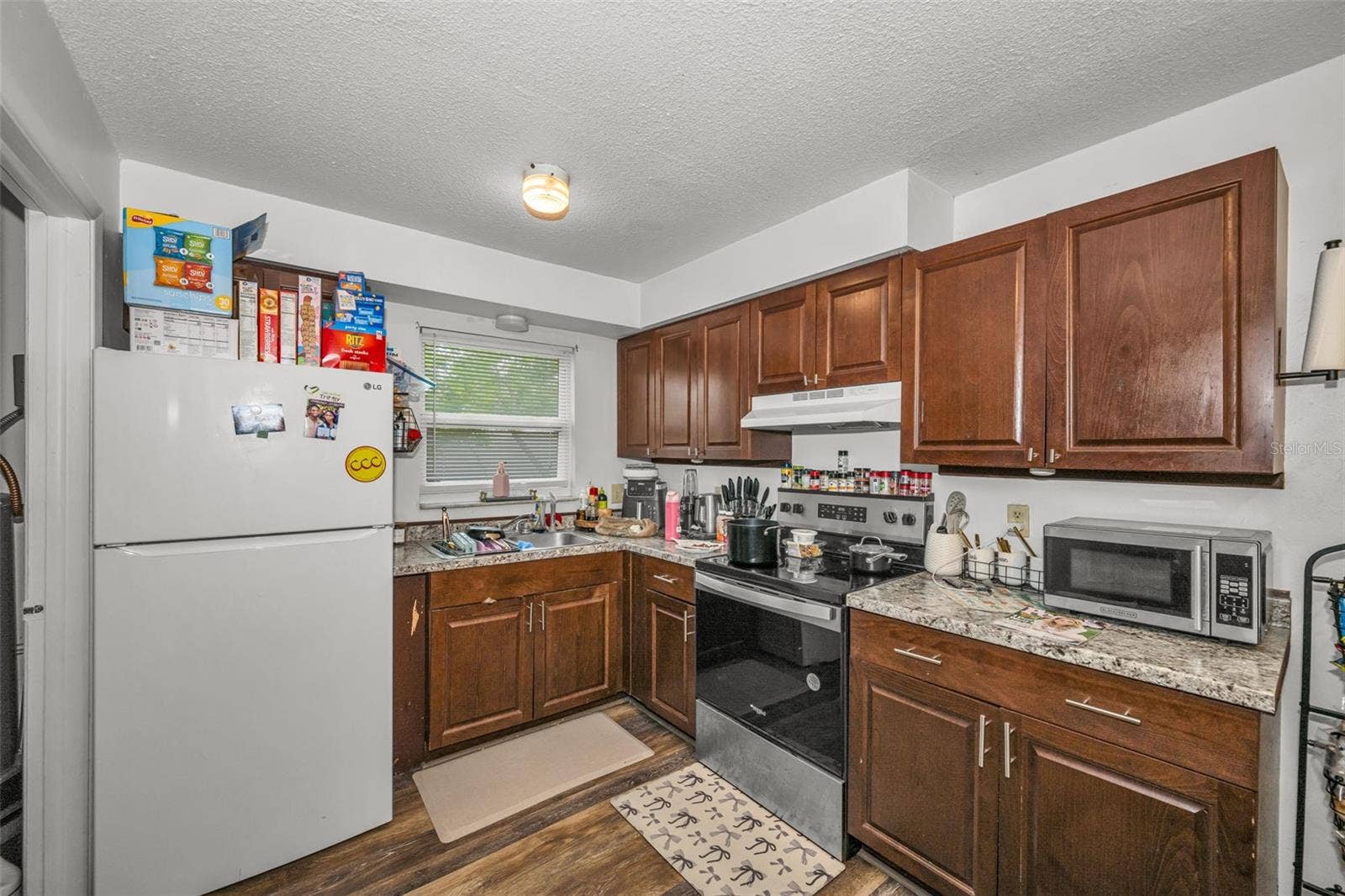 906/908 LAKE PALMS DRIVE, Largo, FL 33771