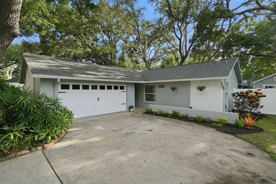 Property photo for 201 ARBOR GLEN DRIVE, Palm Harbor, FL