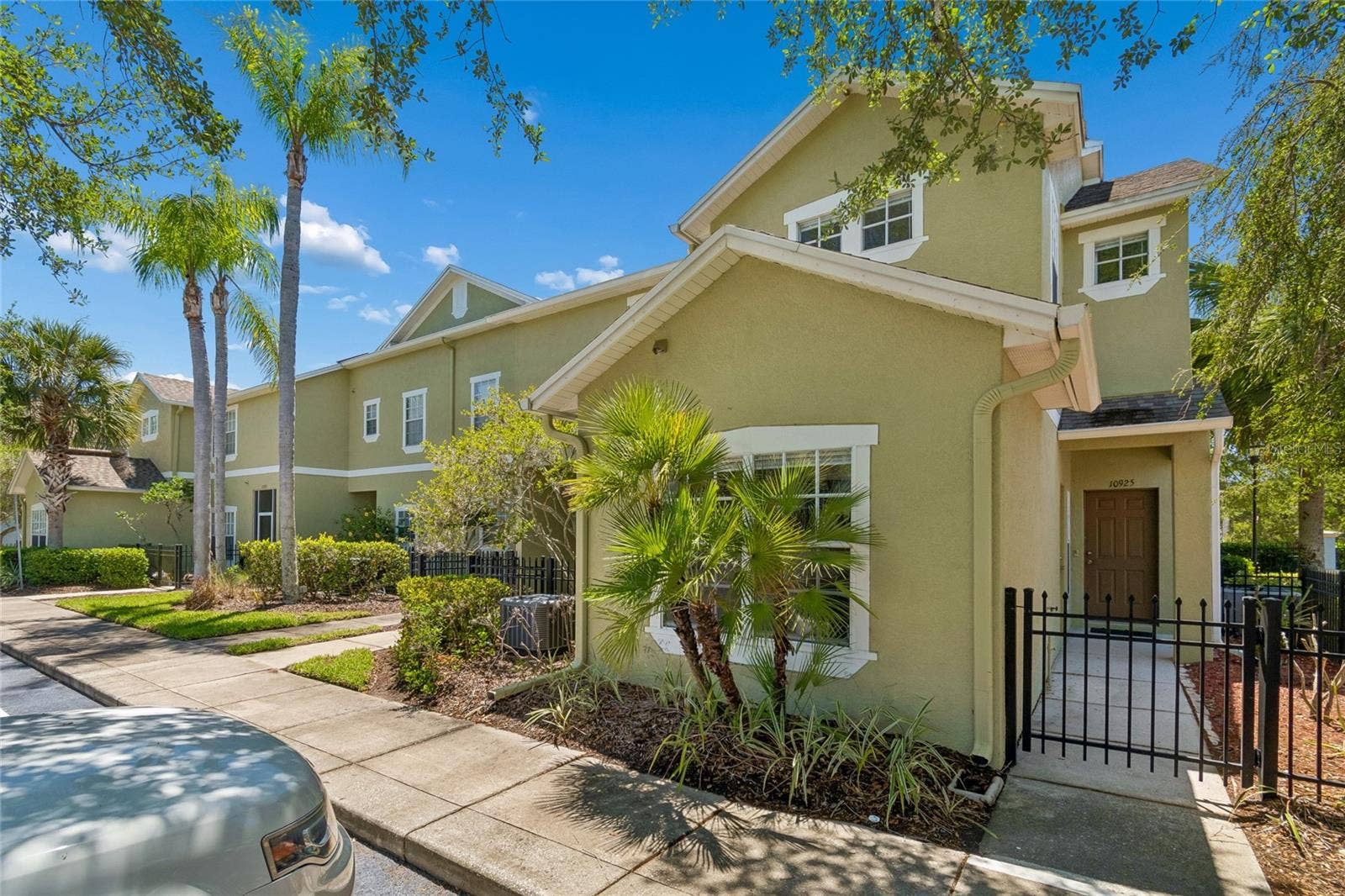 10925 WINTER CREST DRIVE, Riverview, FL 33569 10925 WINTER CREST DRIVE, Riverview, FL 33569