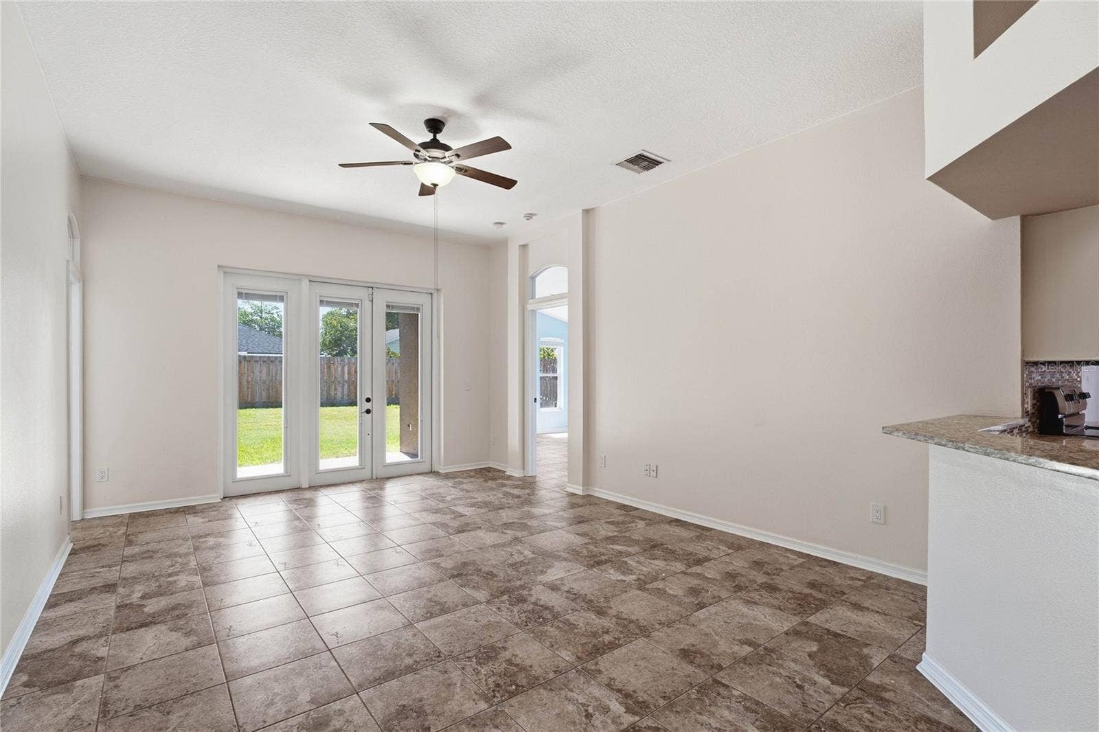 19520 MORDEN BLUSH DRIVE, Lutz, FL 33558 19520 MORDEN BLUSH DRIVE, Lutz, FL 33558