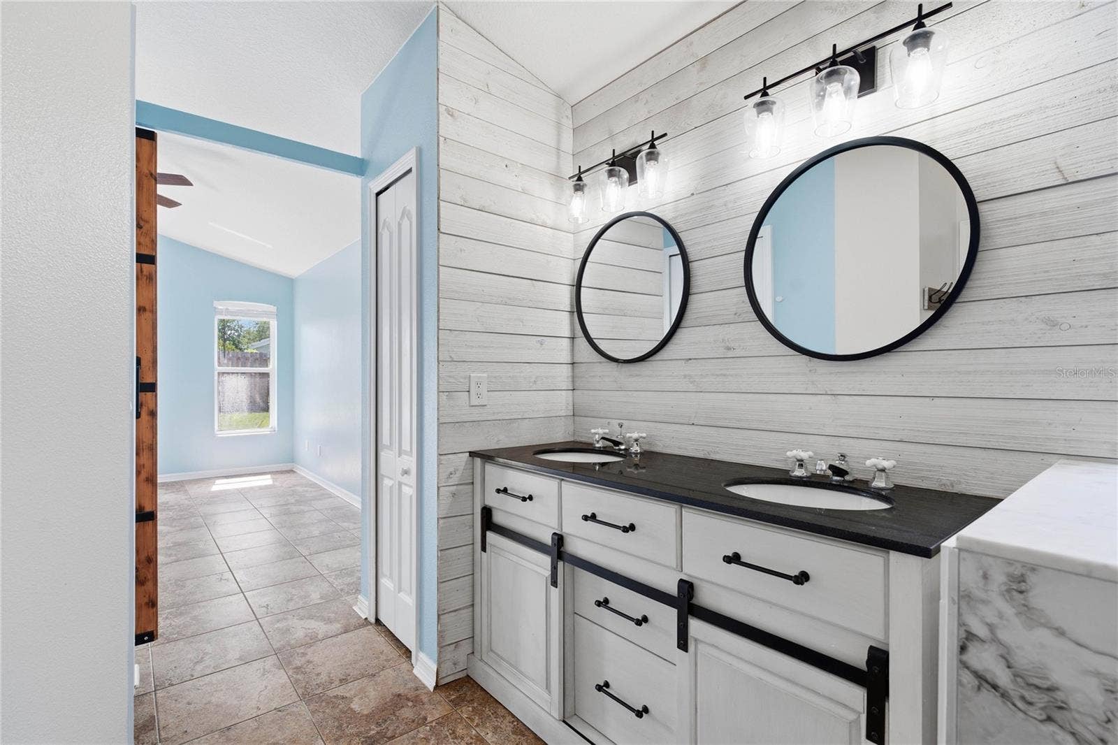 19520 MORDEN BLUSH DRIVE, Lutz, FL 33558 19520 MORDEN BLUSH DRIVE, Lutz, FL 33558