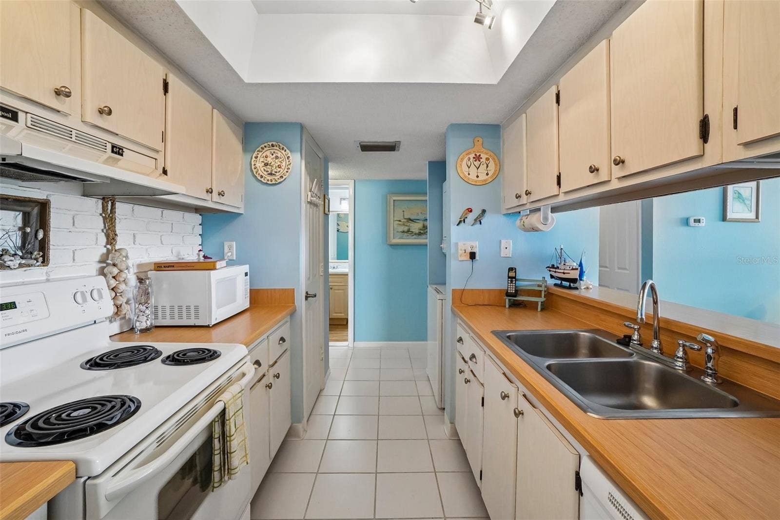 450 S GULFVIEW BOULEVARD, #605, Clearwater Beach, FL 33767