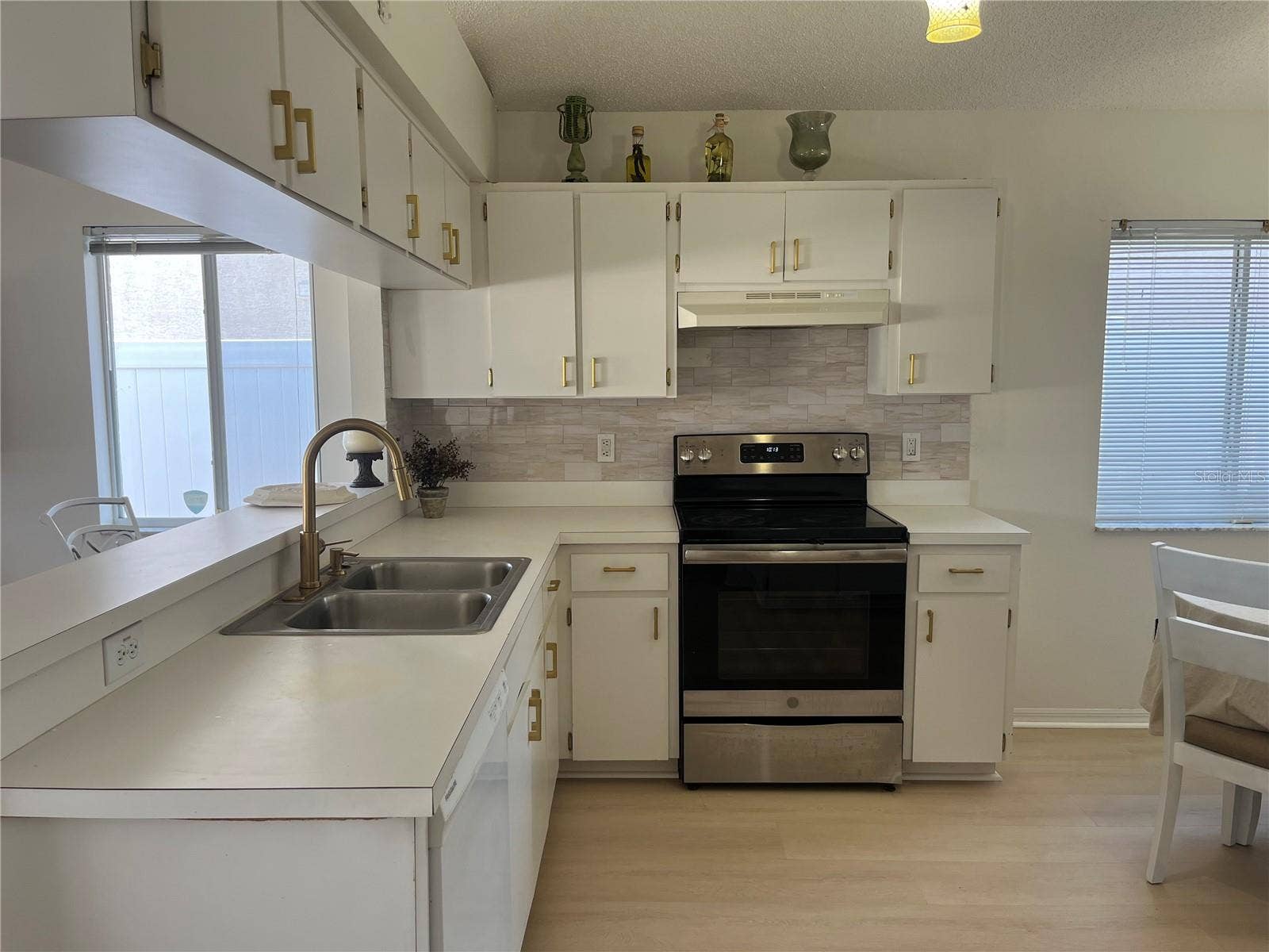 2930 SHANNON CIR, Palm Harbor, FL 34684 2930 SHANNON CIR, Palm Harbor, FL 34684